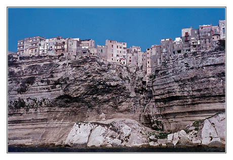 blog2-83-img2603-maisons-falaise-bonifacio.jpg