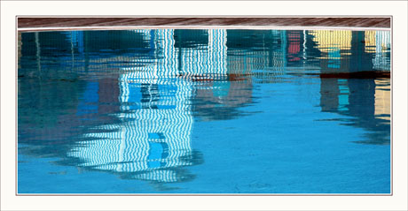 BLOG-DSC_1905-reflet piscine BLOG-DSC_1905-reflet piscine