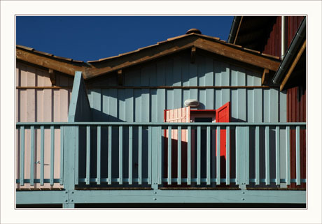 BLOG-DSC_1919-balcon volet orange BLOG-DSC_1919-balcon volet orange