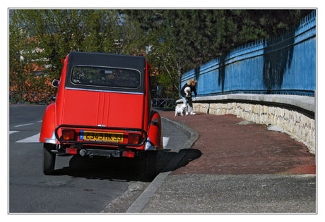 BLOG-DSC_2190-2CV rouge parc mauresque
