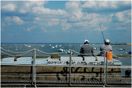 BLOG-DSC_2530-pêcheuses Eyrac face port de plaisance