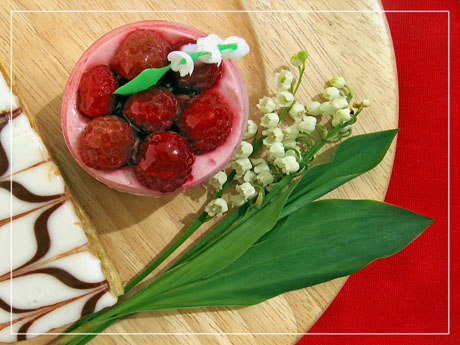 BLOG-IMG_0143-rec-gâteaux et muguet