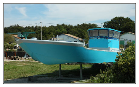 BLOG-DSC_4809bateau sur cale