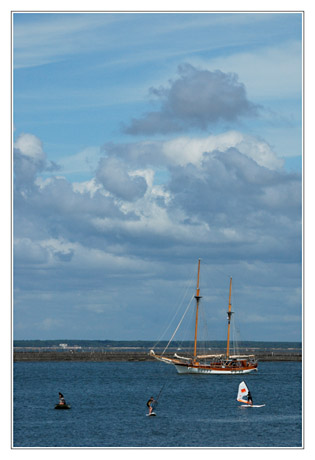 BLOG-DSC_4469-véliplanchistes et vieux gréement Arcachon