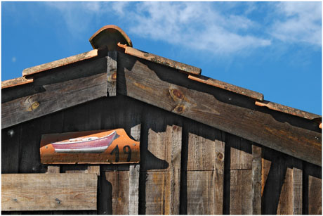 BLOG-DSC_5573-cabane pinasse rouge sur tuile