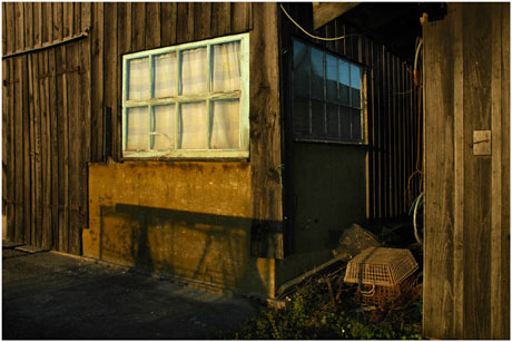 BLOG-DSC_5672-fenêtre et paniers cabane 120