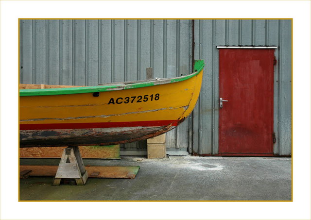 BLOG-DSC_4227-pinassotte Pastounet et porte rouge