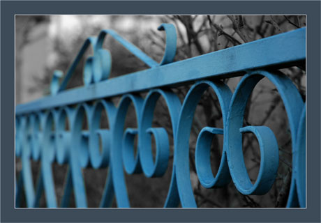 BLOG-DSC_6065-grille bleue Andernos