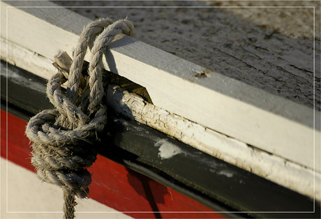 BLOG-DSC_6224-vieille corde coque rouge&blanc