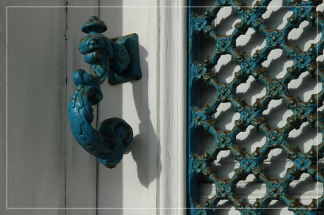 BLOG-DSC_7243-heurtoir et grille verte