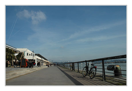 BLOG-DSC_7303-promenade quai des marques et Garonne