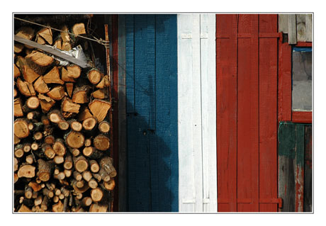 BLOG-DSC_7468-bois et cabane tricolore Larros