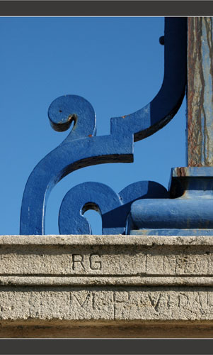 BLOG-DSC_8406-socle Christ Larros