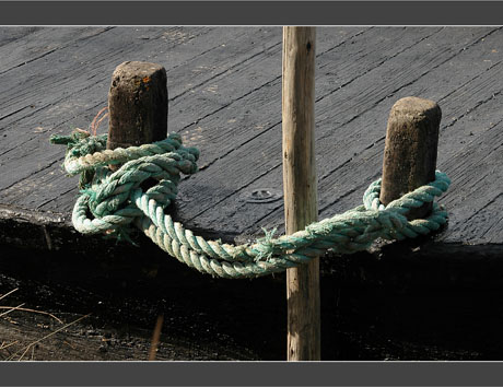 BLOG-DSC_8539-plate Graveyron