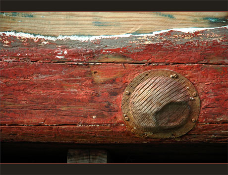 BLOG-DSC_9250-coque vieux bateau pêche