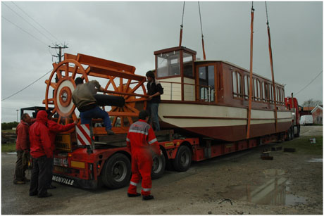 BLOG-DSC_9315-chargement roue à aube Chanaz