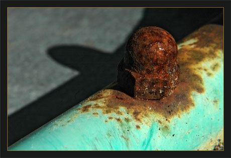 BLOG-DSC_9440-boulon rouillé brouette