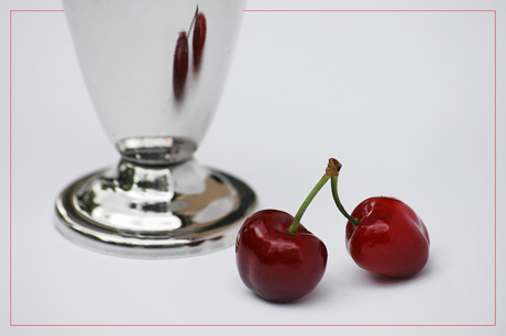 BLOG-DSC_9590-cerises et pied coupe métal BLOG-DSC_9590-cerises et pied coupe métal
