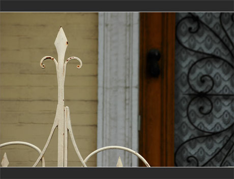 BLOG-DSC_9632-grille et porte entrée