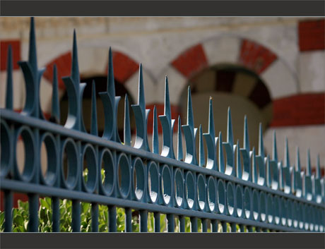 BLOG-DSC_9860-grille entrée parc mauresque