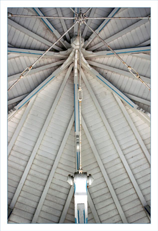 BLOG-DSC_9877-sous kiosque parc mauresque