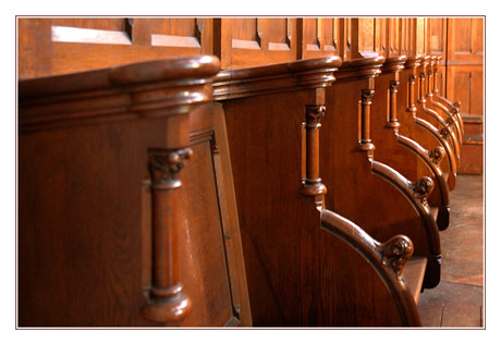 BLOG-DSC_0098-sièges autour baptistère