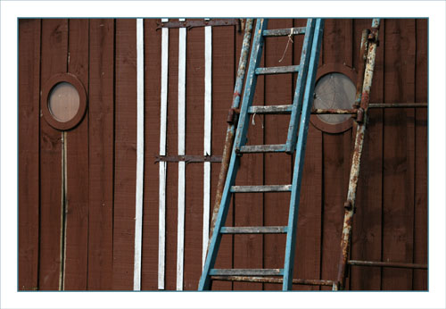 BLOG-DSC_0872-échelle bleue cabane Larros