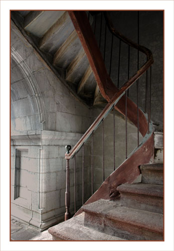BLOG-DSC_0919-escalier clocher église Aïnhoa