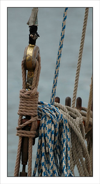 BLOG-DSC_1023-poulie vieux gréement