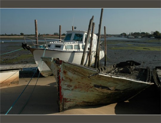 BLOG-DSC_1537-épave et bateau Aiguillon la Teste