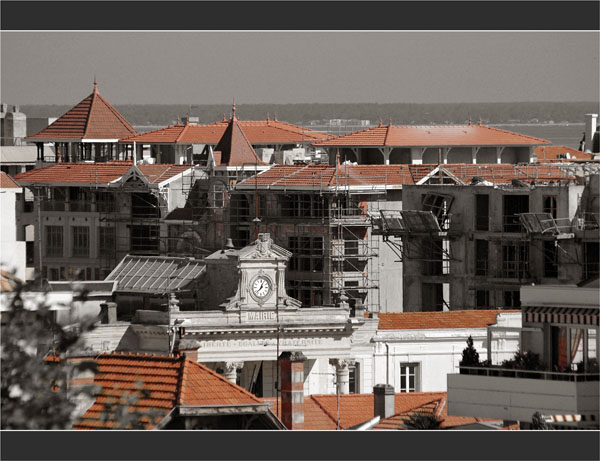 BLOG-DSC_1944-toits, mairie et ZAC Arcachon