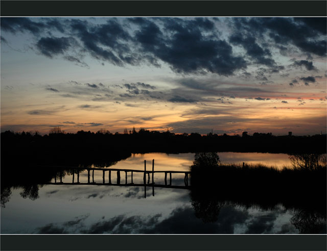 BLOG-DSC_2816-crépuscule passerelle lagune sentier littoral du Teich
