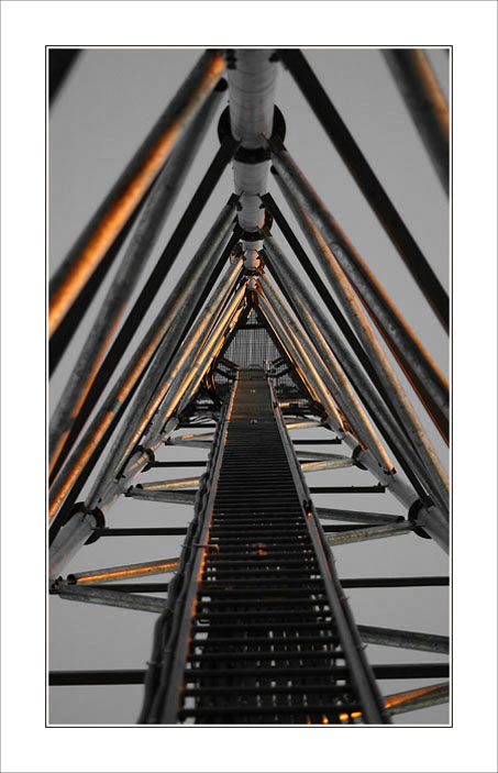 BLOG-DSC_5914-sous antenne relai téléphone N&Or