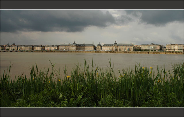 BLOG-DSC_6305-rec-iris rive droite et quais Bordeaux rive gauche