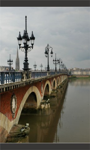 BLOG-DSC_6374-pont de pierre Bordeaux
