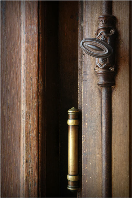 BLOG-DSC_8508-poignées portes église St André le Teich