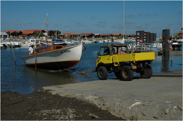 BLOG-DSC_9832-pinasse Dinky cale port Larros
