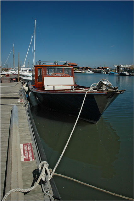 BLOG-DSC_9863-bateau quai Dubourdieu port Larros
