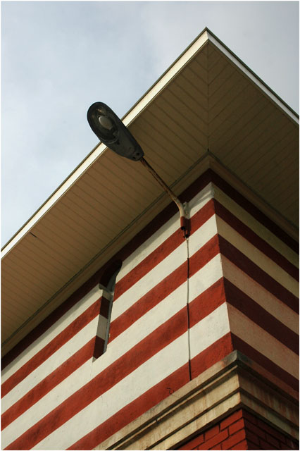 BLOG-DSC_9968-sous réverbère entrée parc mauresque