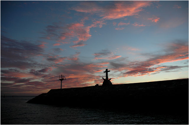 BLOG-DSC_0673-croix des marins Arcachon soleil levant