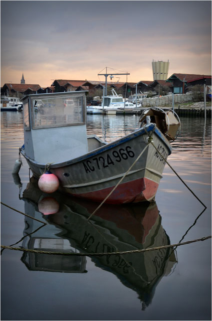le petit bateau et sa cabane de Pise