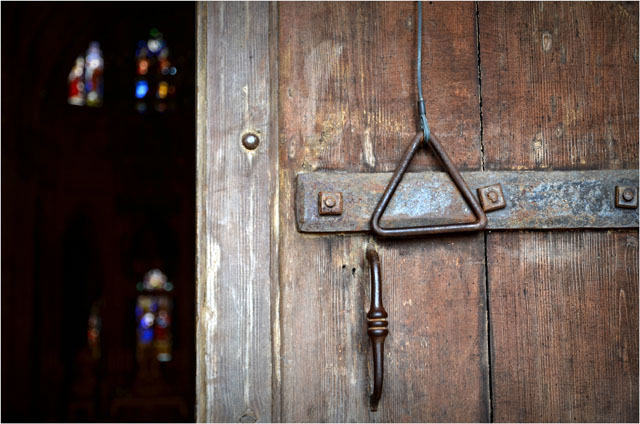 BLOG-DSC_05110-porte cathédrale Bazas