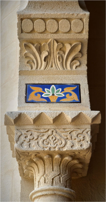 BLOG-DSC_07877-pilier entrée chapelle de l'Herbe