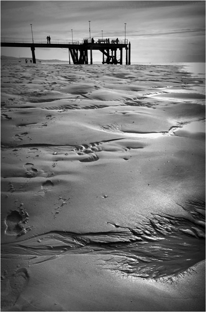 BLOG-DSC_10970-sable bosselé jetée du Moulleau marée basse N&B
