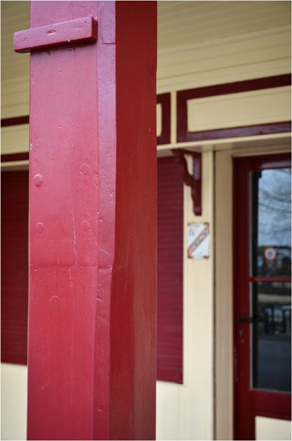 BLOG-DSC_11187-pilier porte et panneau licence 4 hôtel de la plage l'Herbe