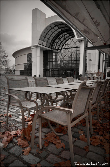 BLOG-DSC_18007-terrasse café esplanade CC Rives d'Arcins BLOG-DSC_18007-terrasse café esplanade CC Rives d'Arcins