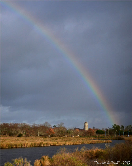 BLOG-DSC_18677-arc-en-ciel château d'eau Audenge 1er Janvier 2013