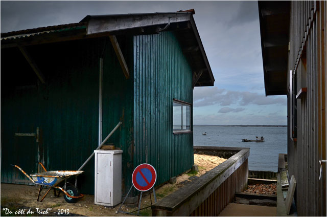 BLOG-DSC_19008-cabane verte brouette et stationnement interdit rivages l'Herbe