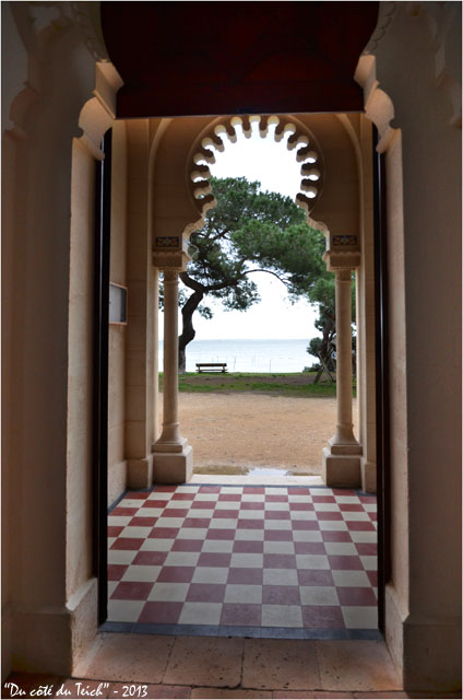 BLOG-DSC_19063-chapelle villa algérienne  ND du Cap à l'Herbe face au Bassin