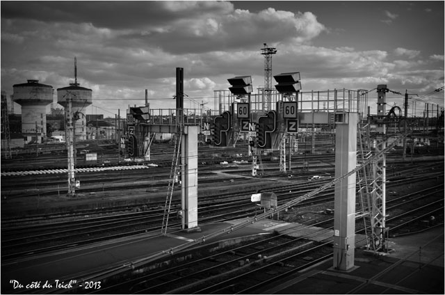 BLOG-DSC_20245-rails Bordeaux St Jean N&B